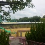 屋外ゴルフ練習場のテント復旧工事