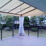 雨除けテントとカーテン2